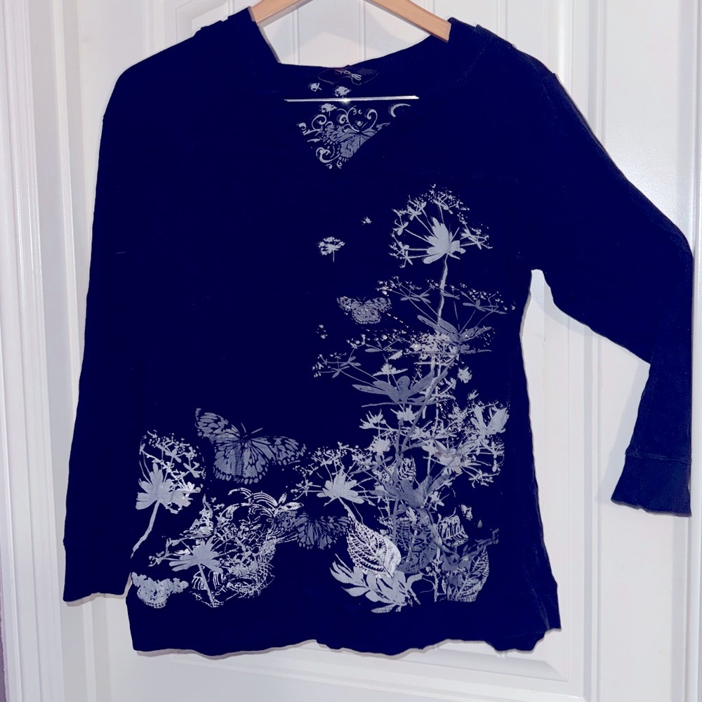 Butterfly and Dandelion Hooded Top